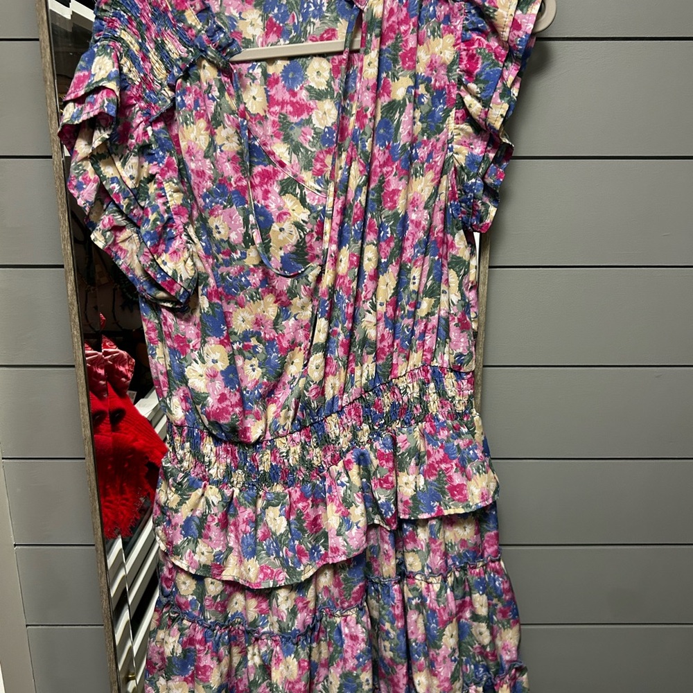 Entro large smocked floral dress - Picture 3 of 4